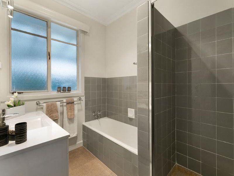 344 Doncaster Road, Balwyn North image 5