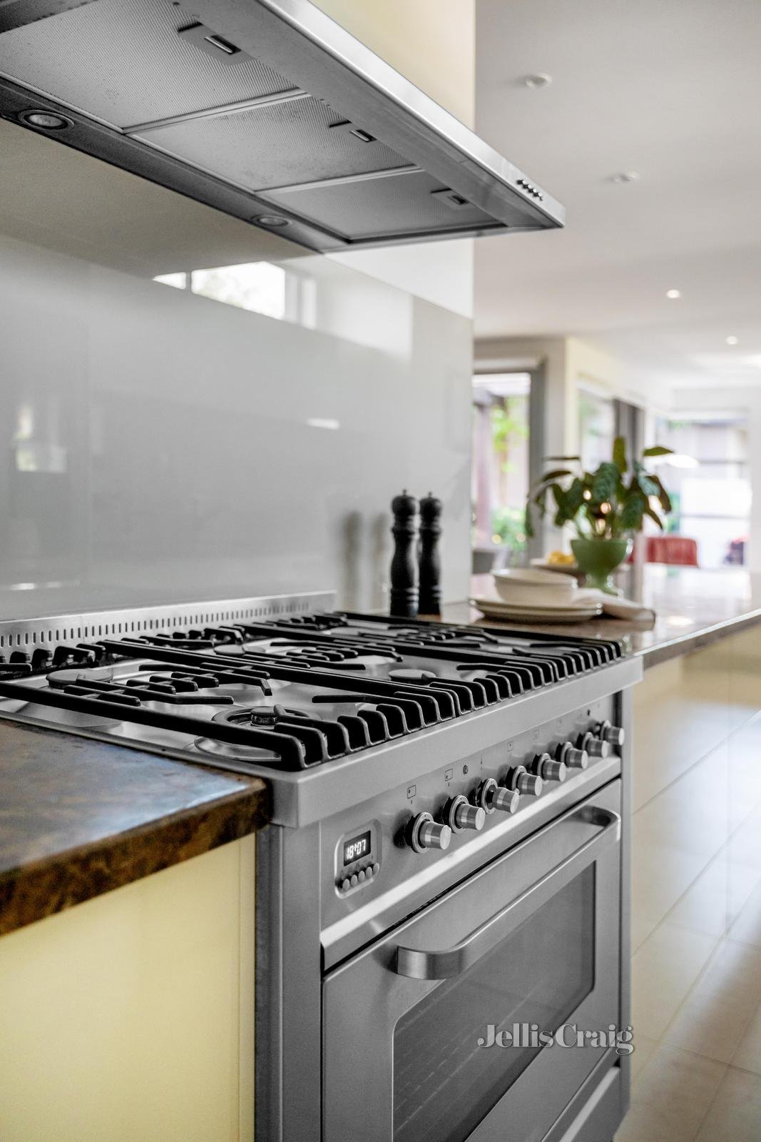 3/44 Nevis Street, Camberwell image 7