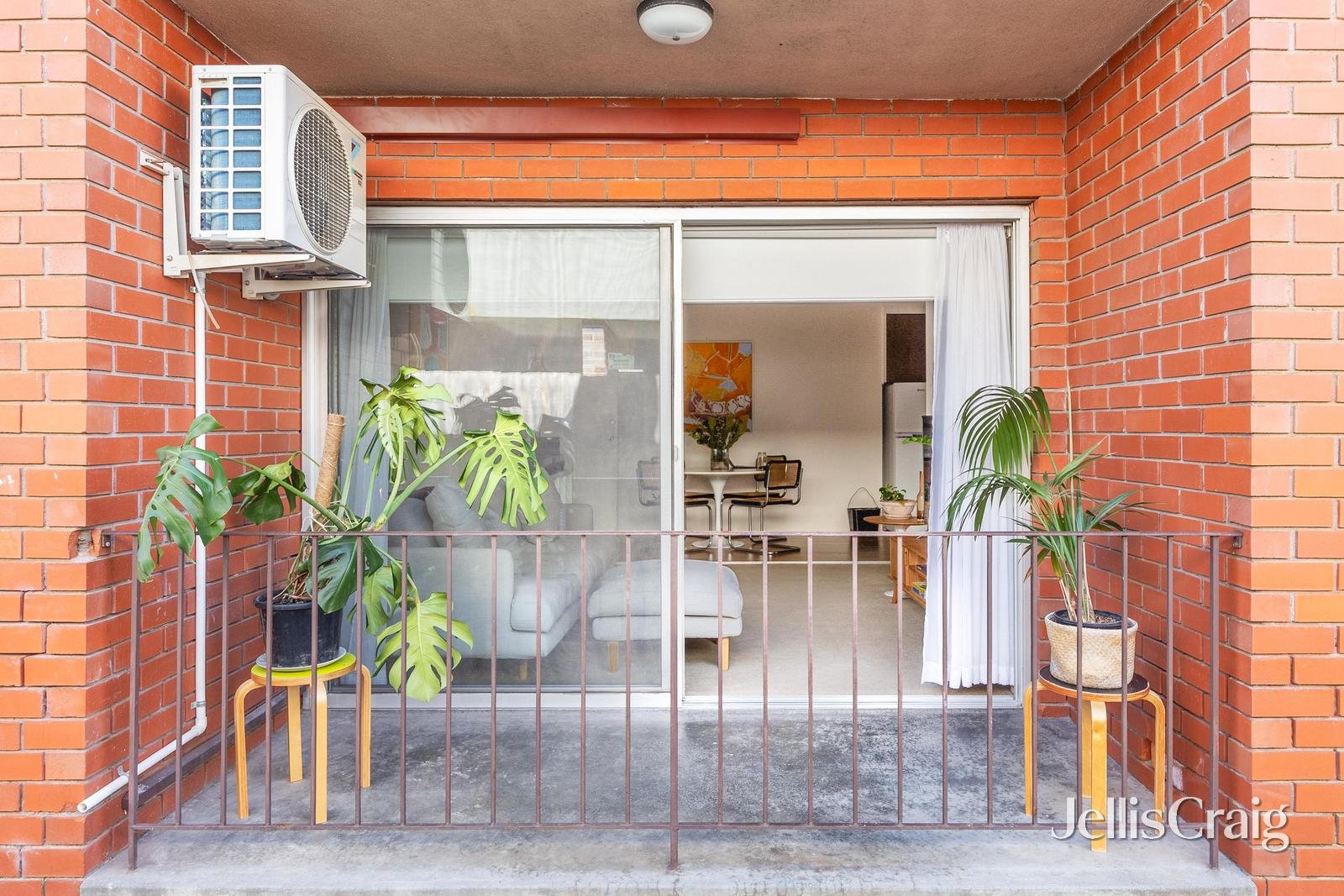 3/44 Swift Street, Thornbury image 2