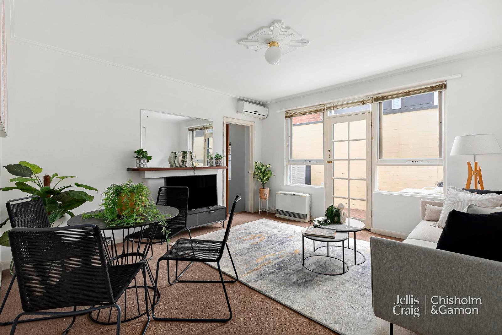 3/45 Foam Street, Elwood image 2