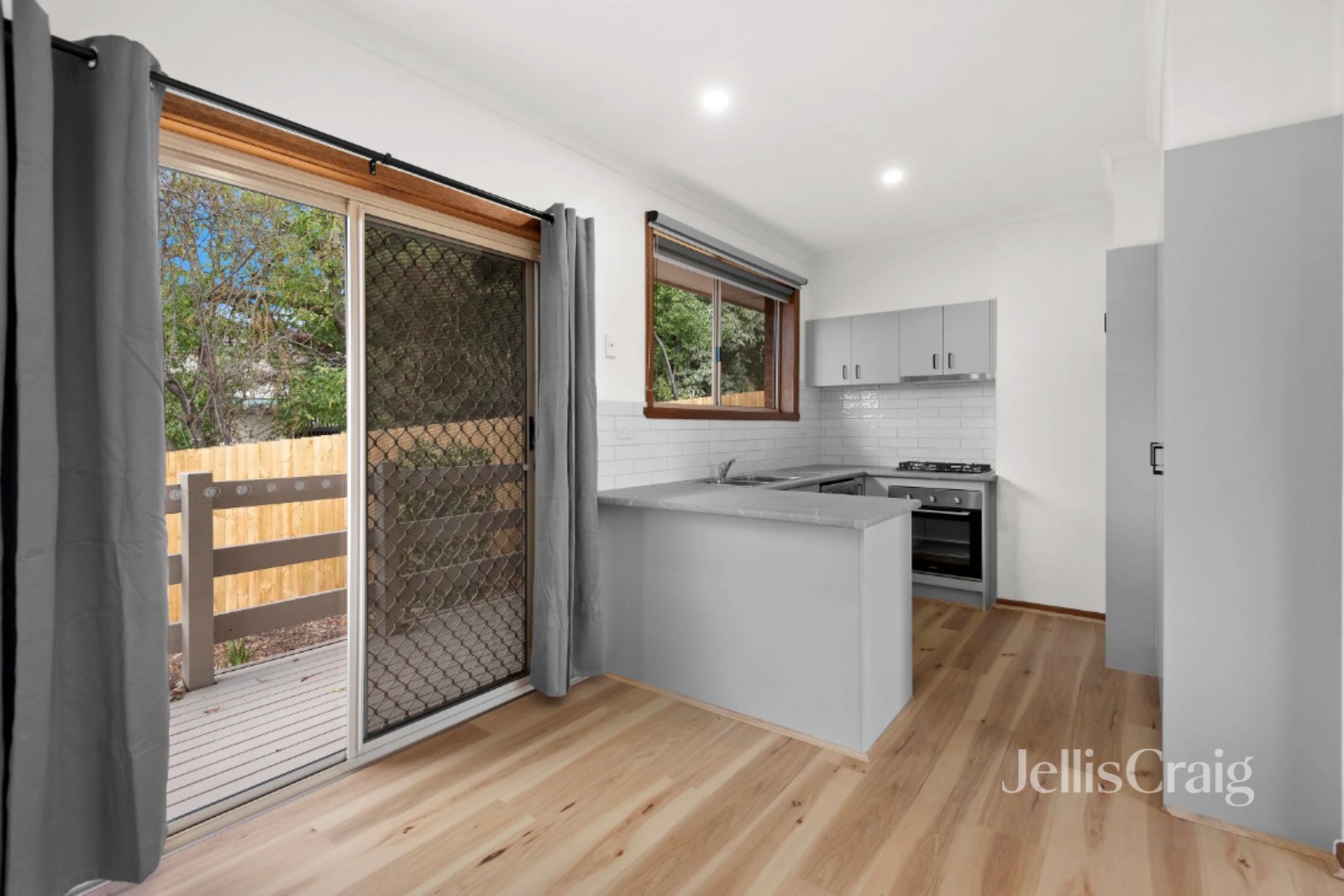 3/45 Hailes Street, Greensborough image 3