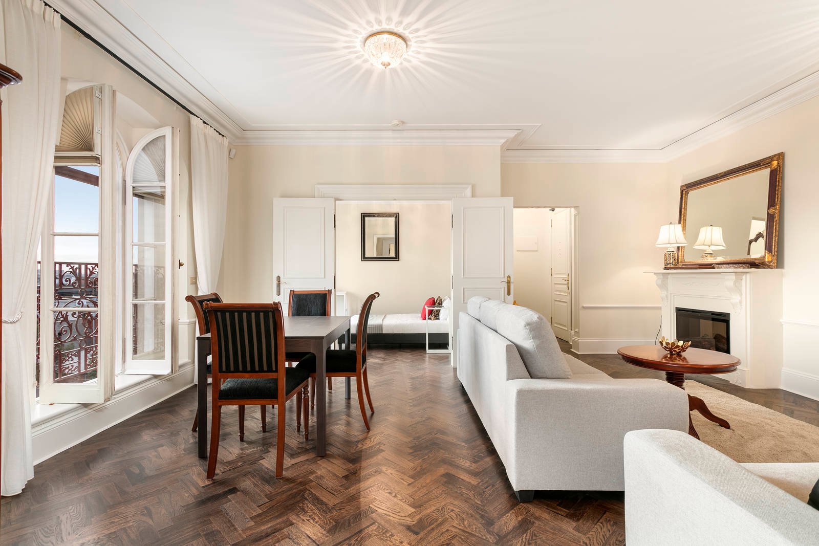 Property Gallery Thumbnail 6