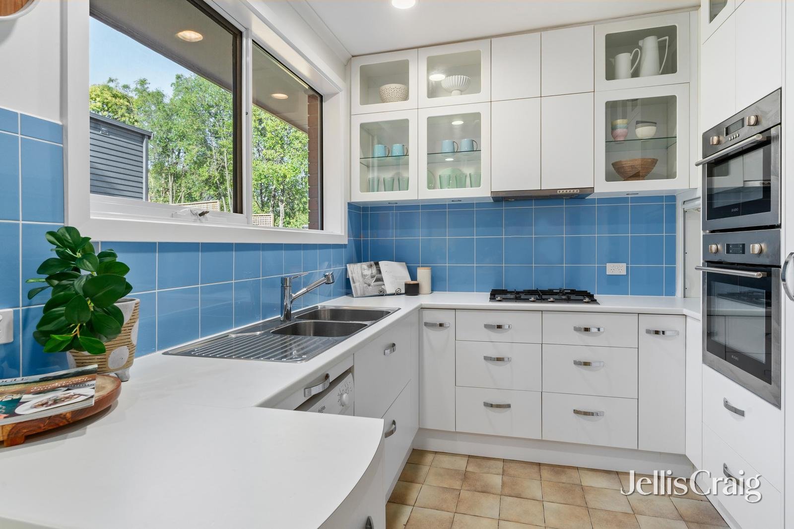 3/456 Middleborough Road, Blackburn image 4