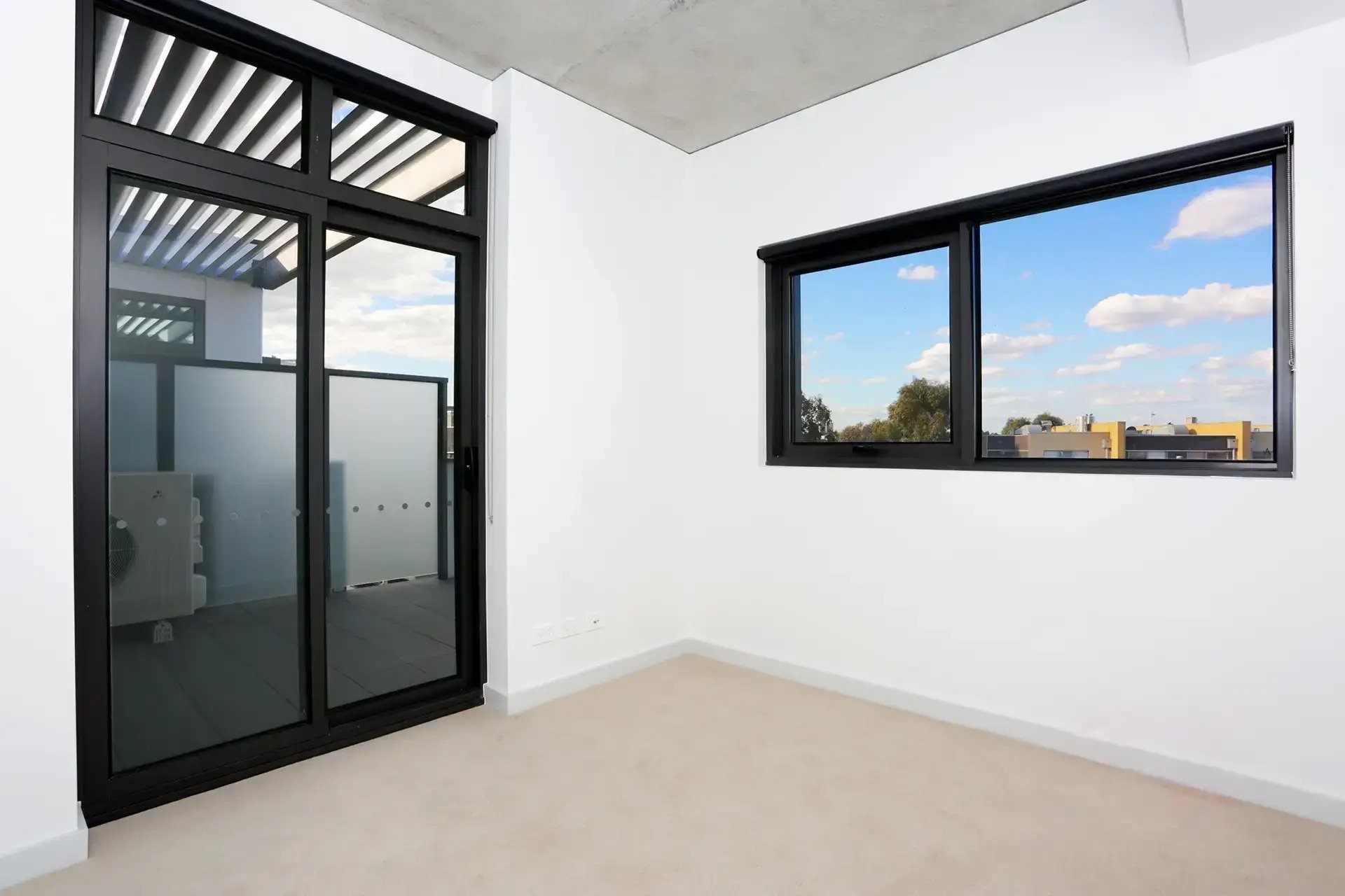 345/77 Hobsons Road, Kensington image 3