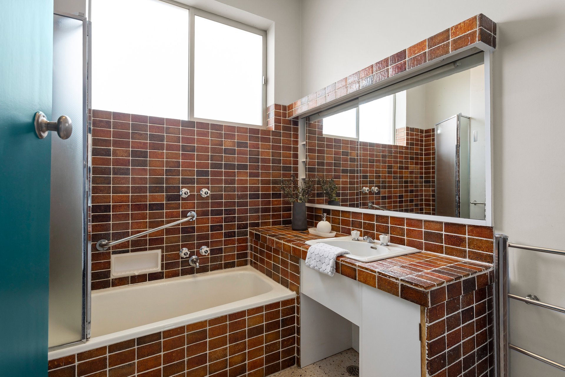 Property Gallery Thumbnail 13