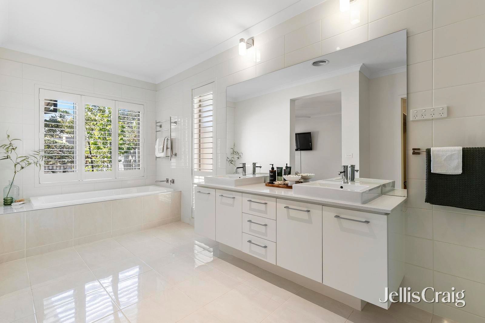 346 Melbourne Road, Blairgowrie image 8