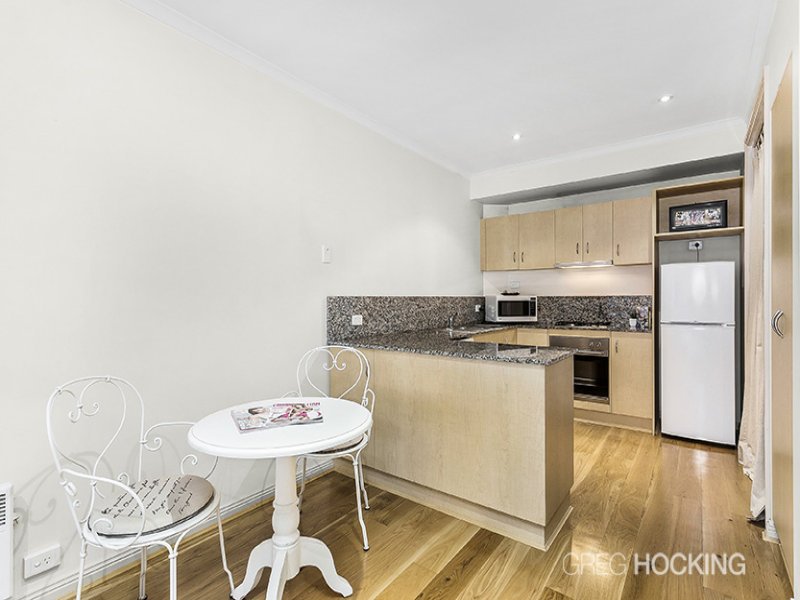 34/62 Wellington Street, St Kilda image 2