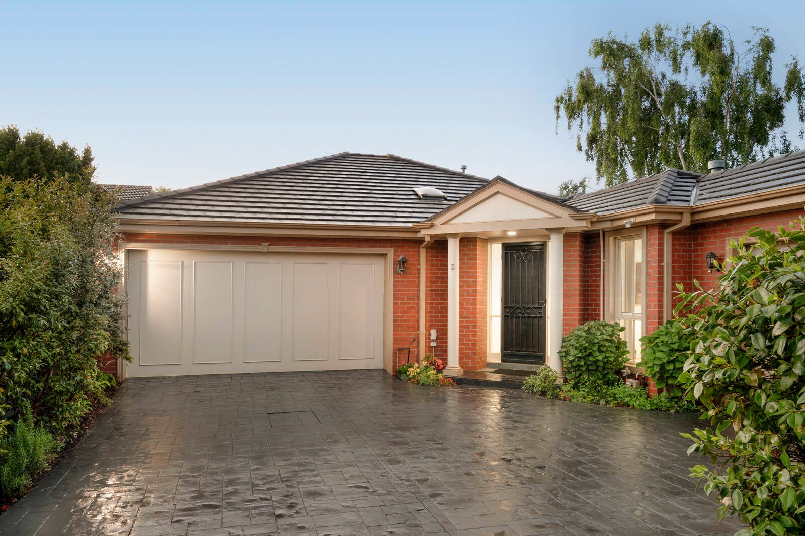 Property Gallery - Main Image