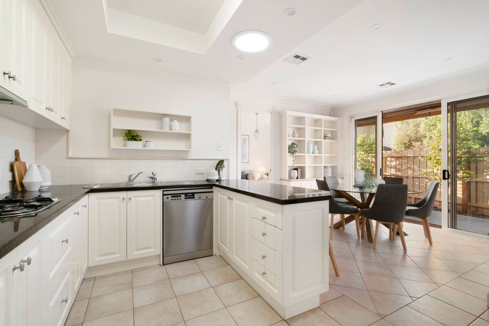 Property Gallery Thumbnail 6