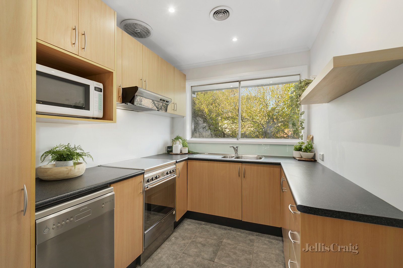 3/47 Wood Street, Templestowe image 3