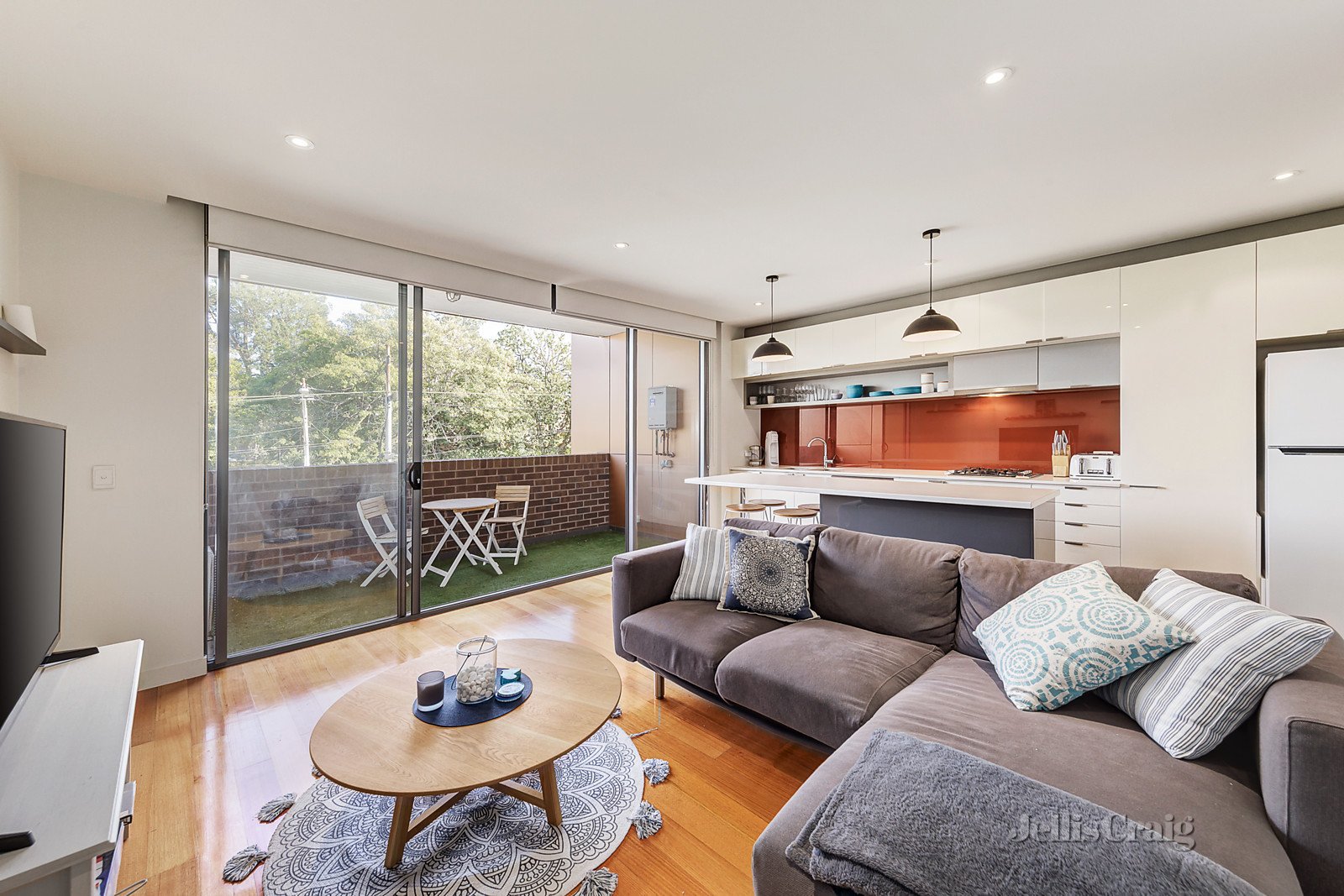 3/474 Glenferrie Road, Hawthorn image 2