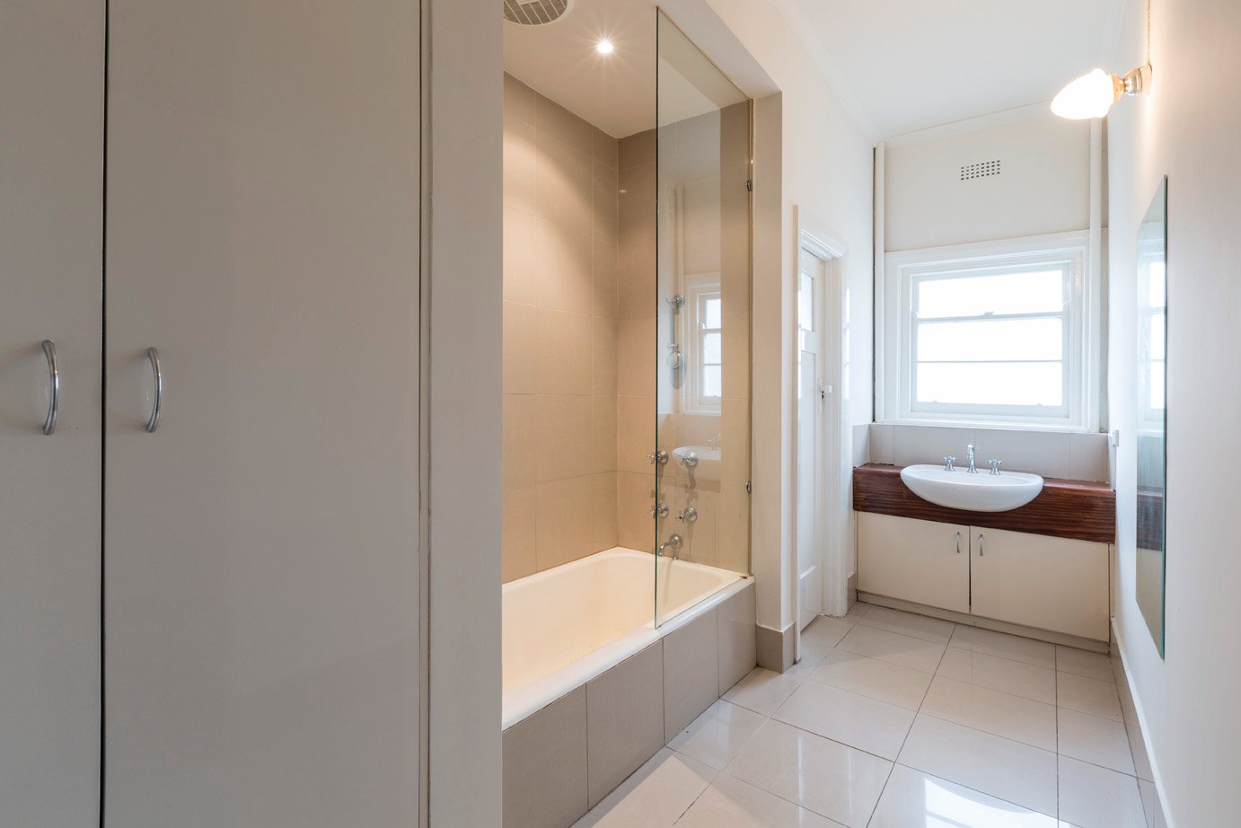 Property Gallery Thumbnail 5
