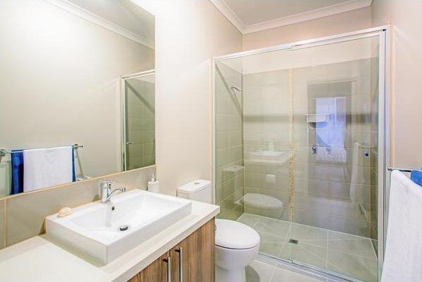 3/48 Lyons Road, Croydon North image 7