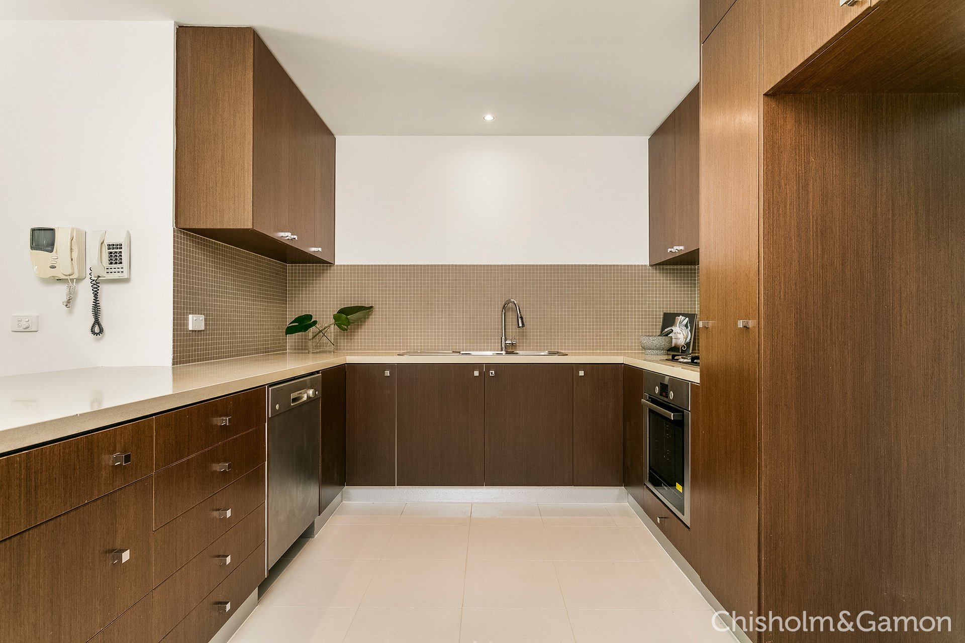 3/48 Ormond Road, Elwood image 5