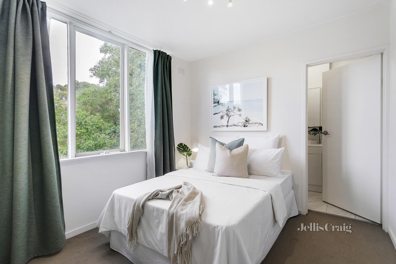 3/49 Osborne Street, South Yarra image 2
