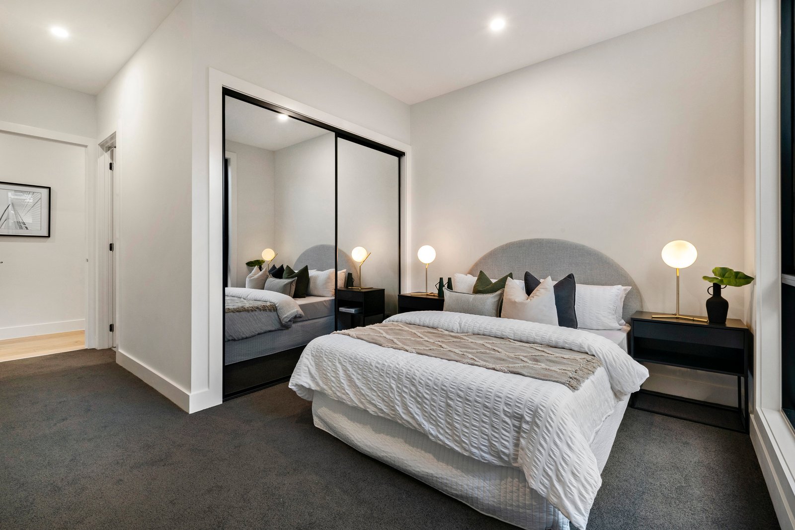 Property Gallery Thumbnail 12