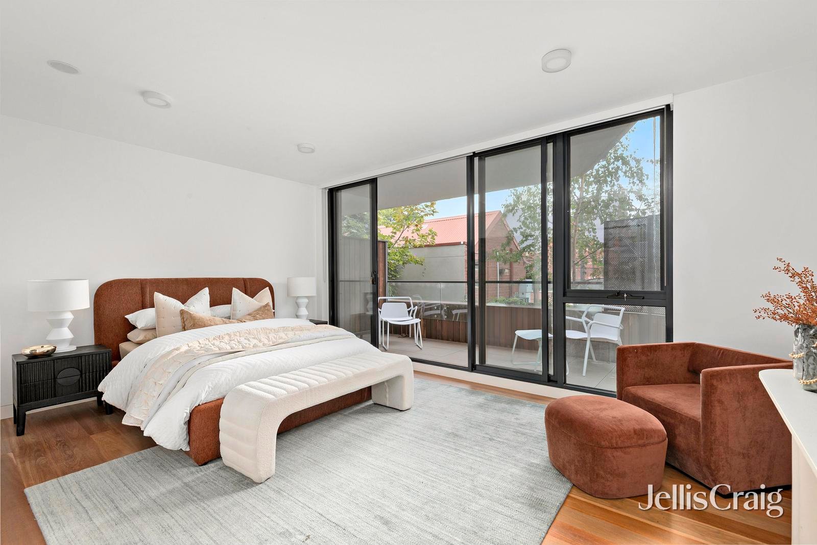 3/4a The Avenue, Parkville image 5