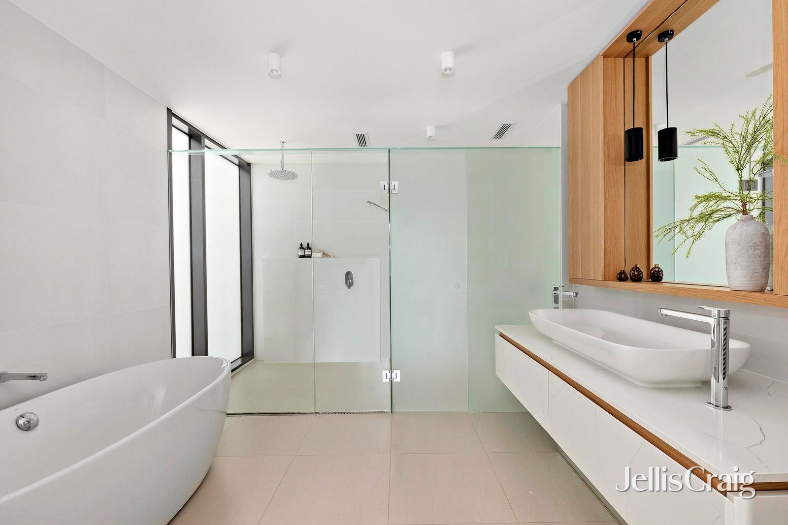 3/4a The Avenue, Parkville image 8