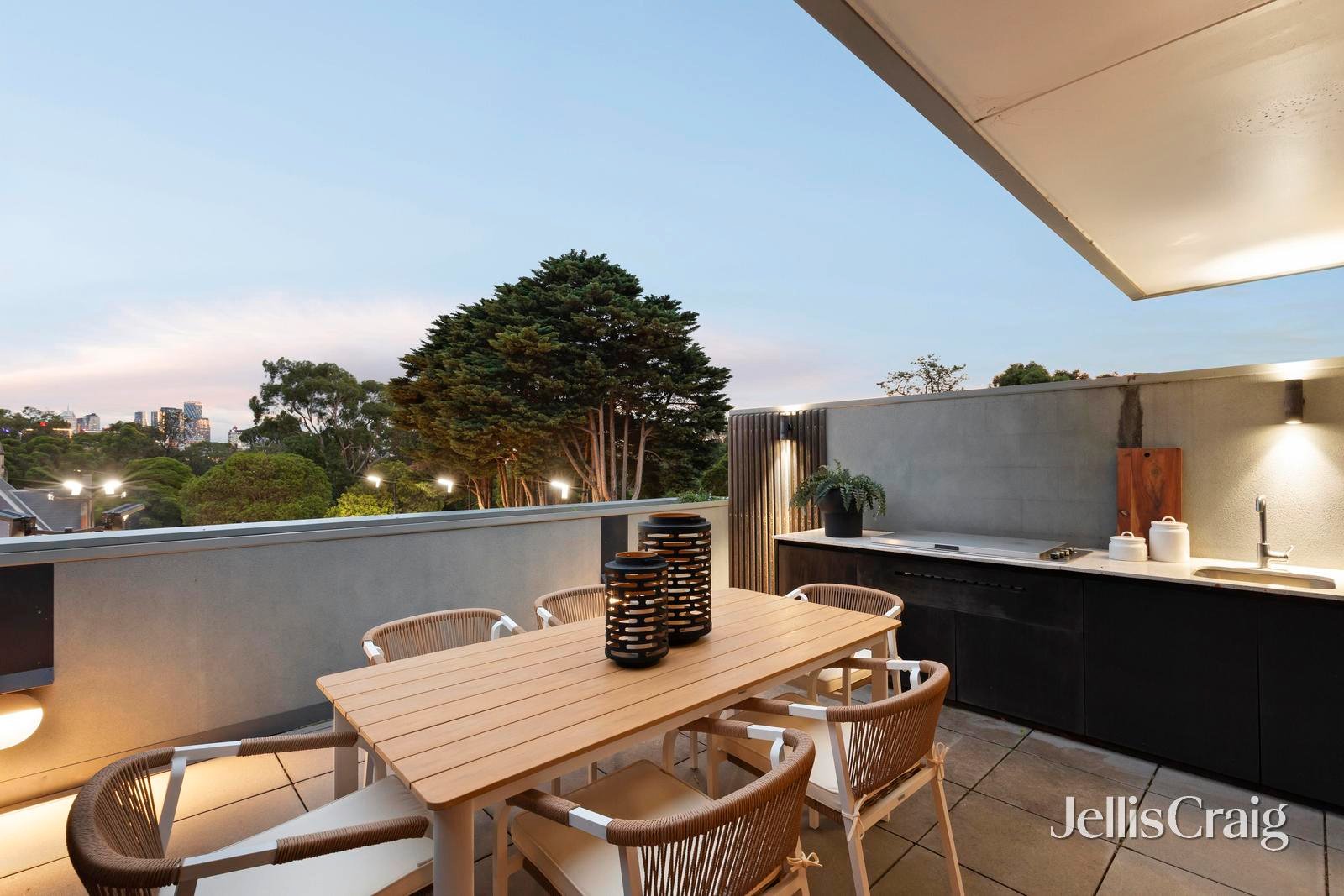 3/4a The Avenue, Parkville image 9