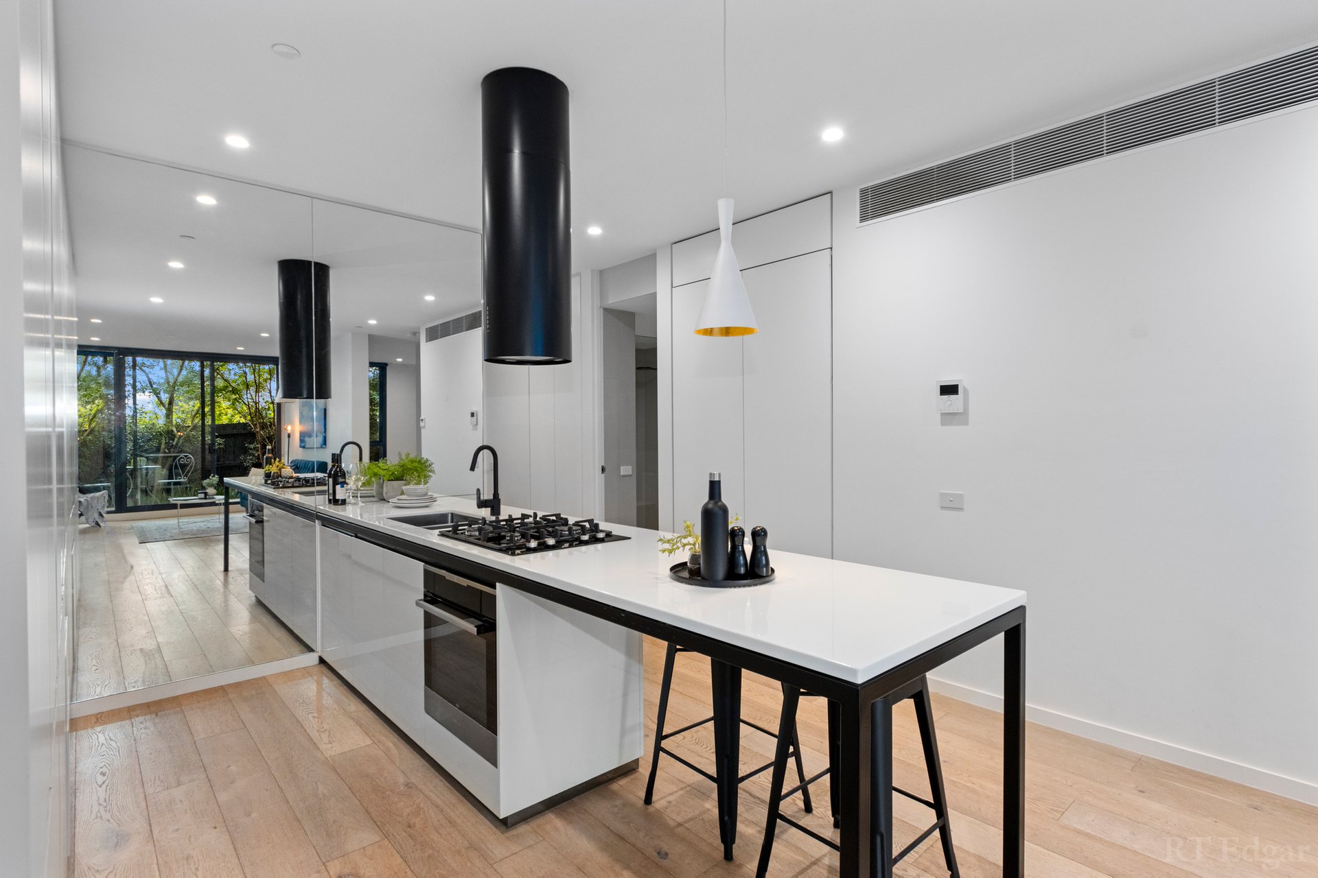 Property Gallery Thumbnail 4