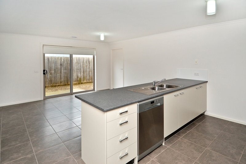 3/5-7 Lindel Street, Newcomb image 3
