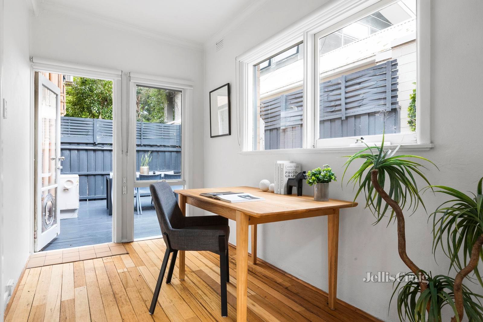 3/5 Addison Street, Elwood image 6