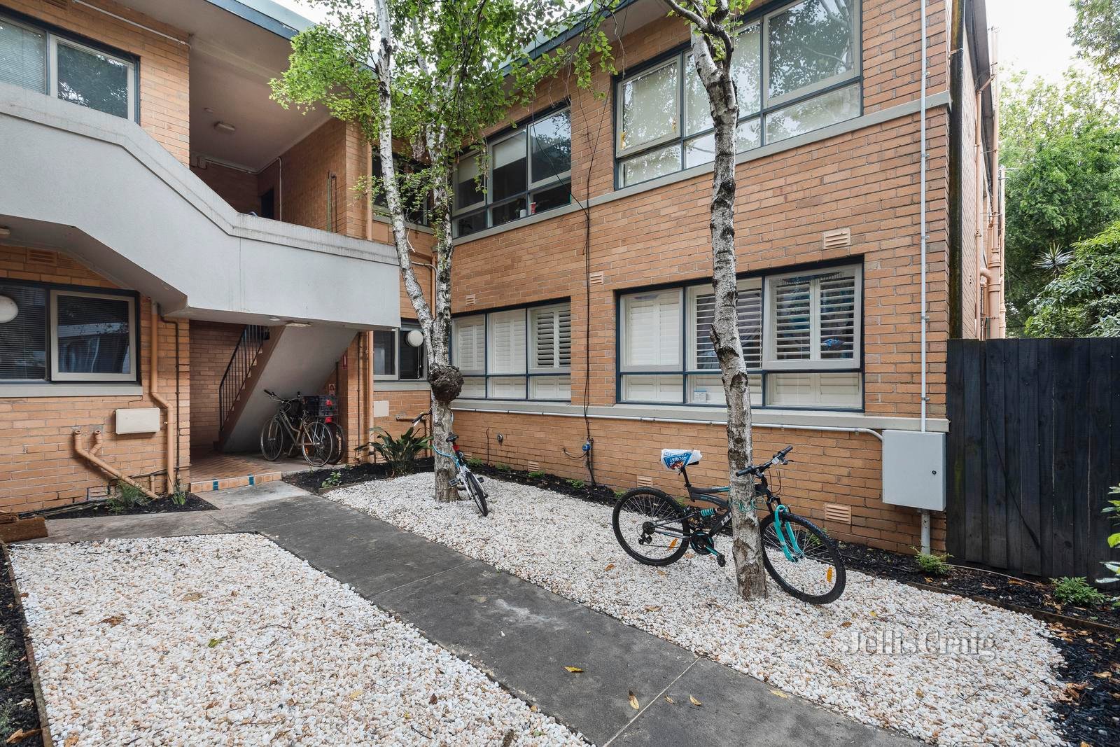 3/5 Addison Street, Elwood image 11