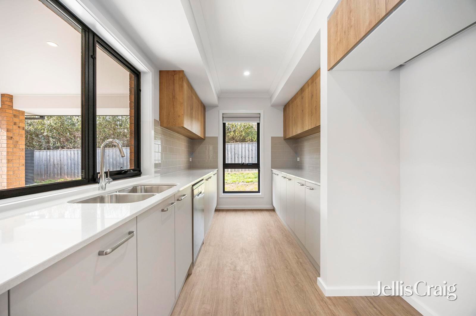 35 Apple Orchard Drive, Brown Hill image 5