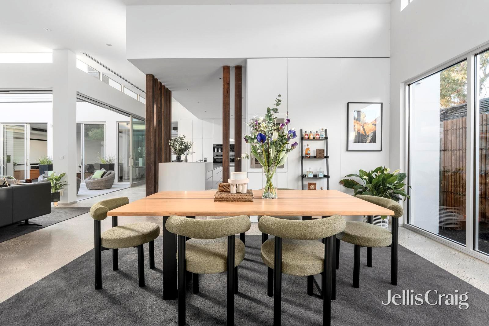 35 Appletree Drive Glen, Waverley image 4