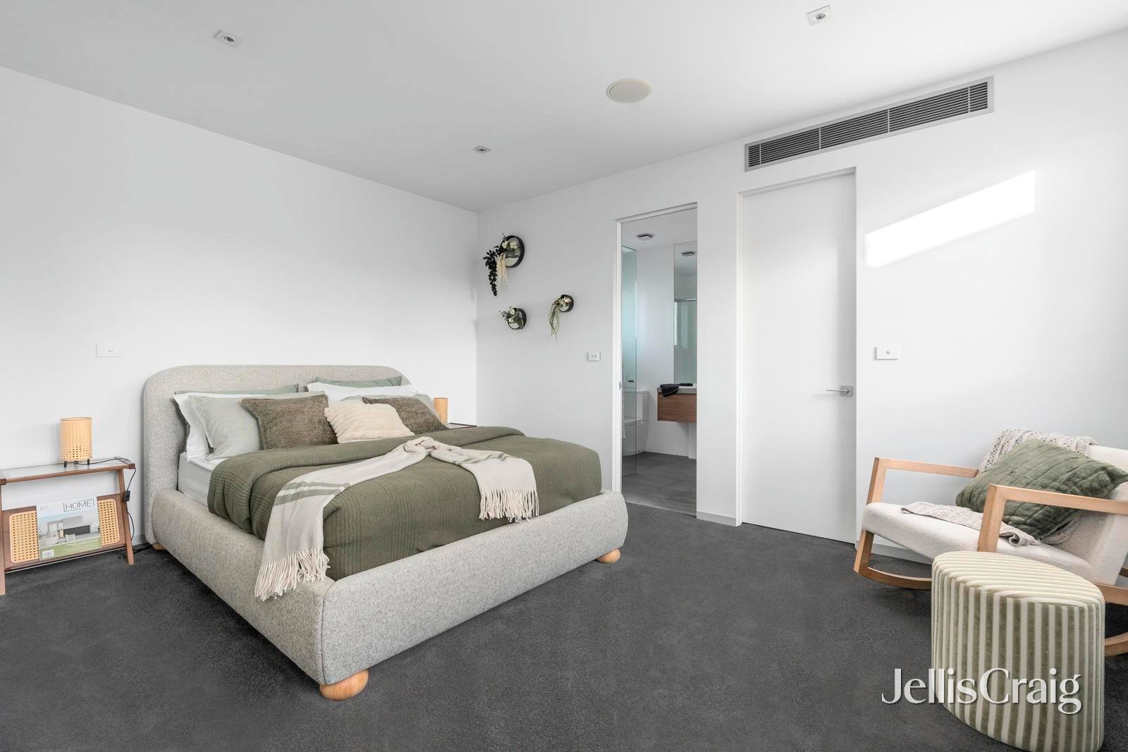 35 Appletree Drive Glen, Waverley image 17