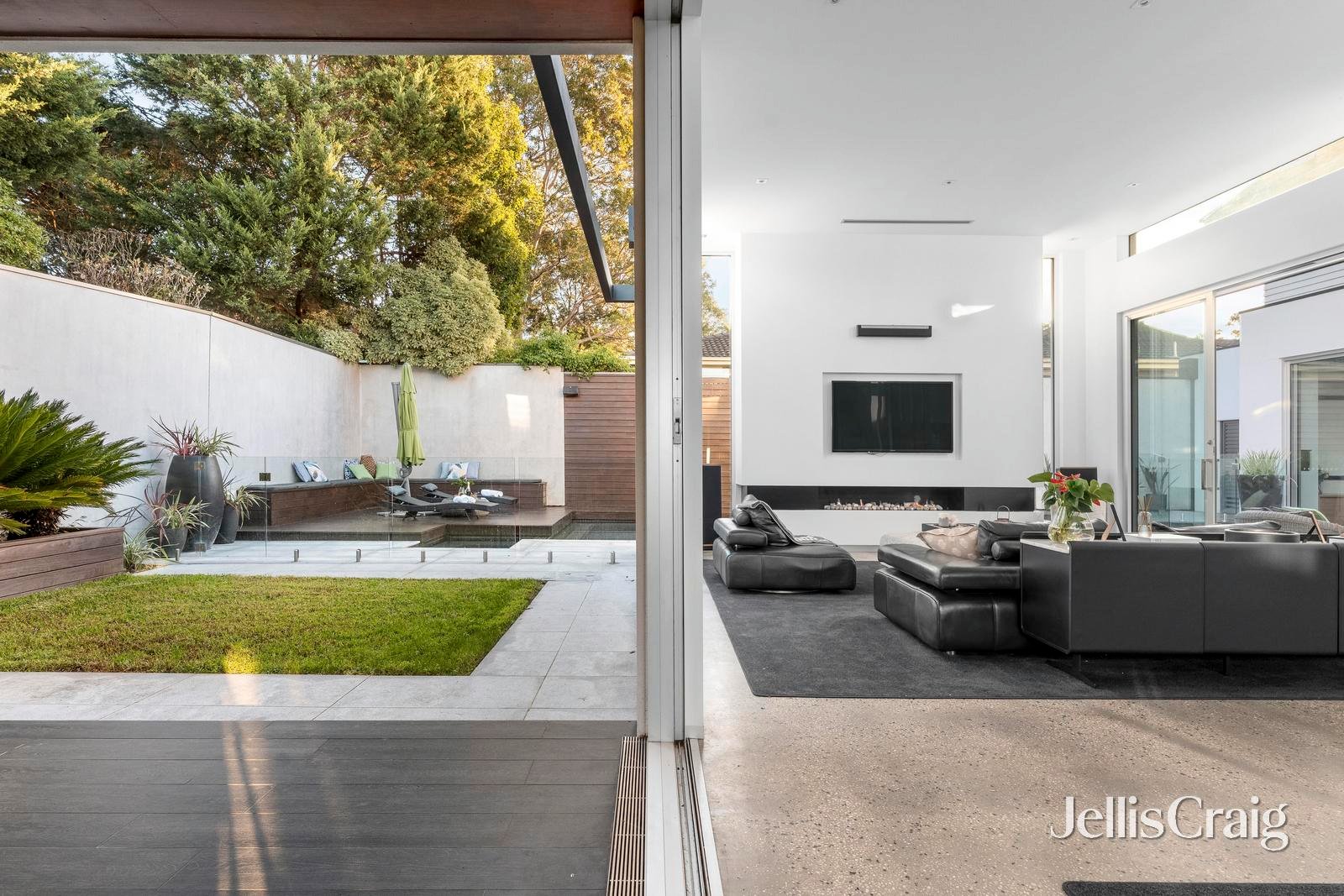35 Appletree Drive Glen, Waverley image 19