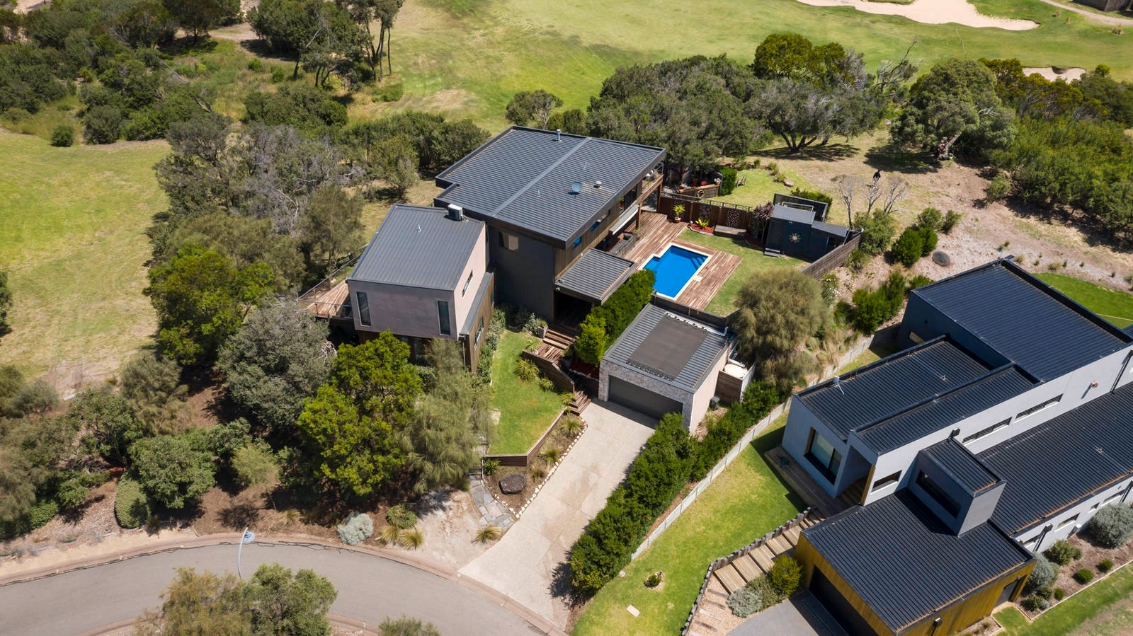 Property Gallery Thumbnail 28