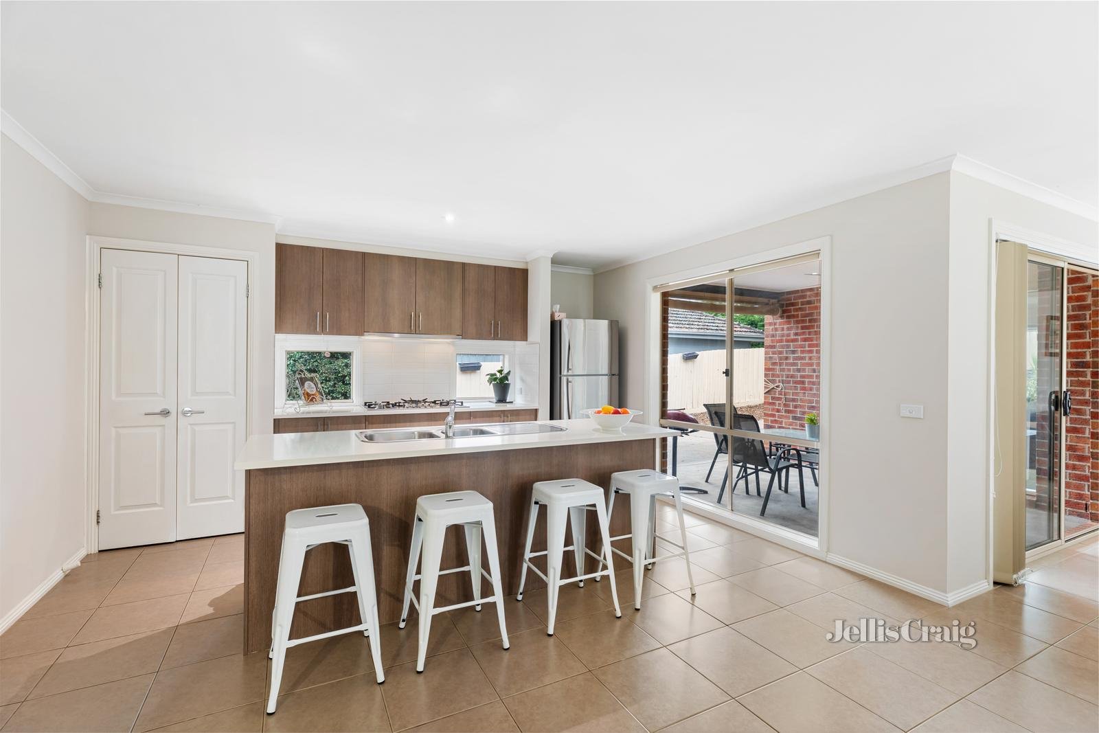 35 Banfield Terrace, Greensborough image 6