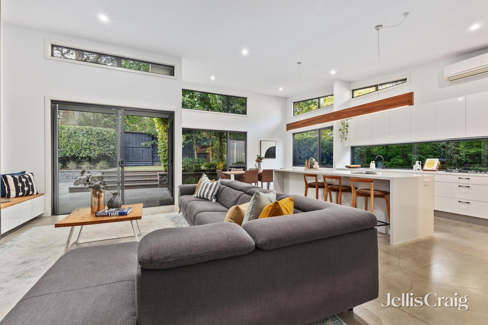 35 Barkly Terrace, Mitcham image 5