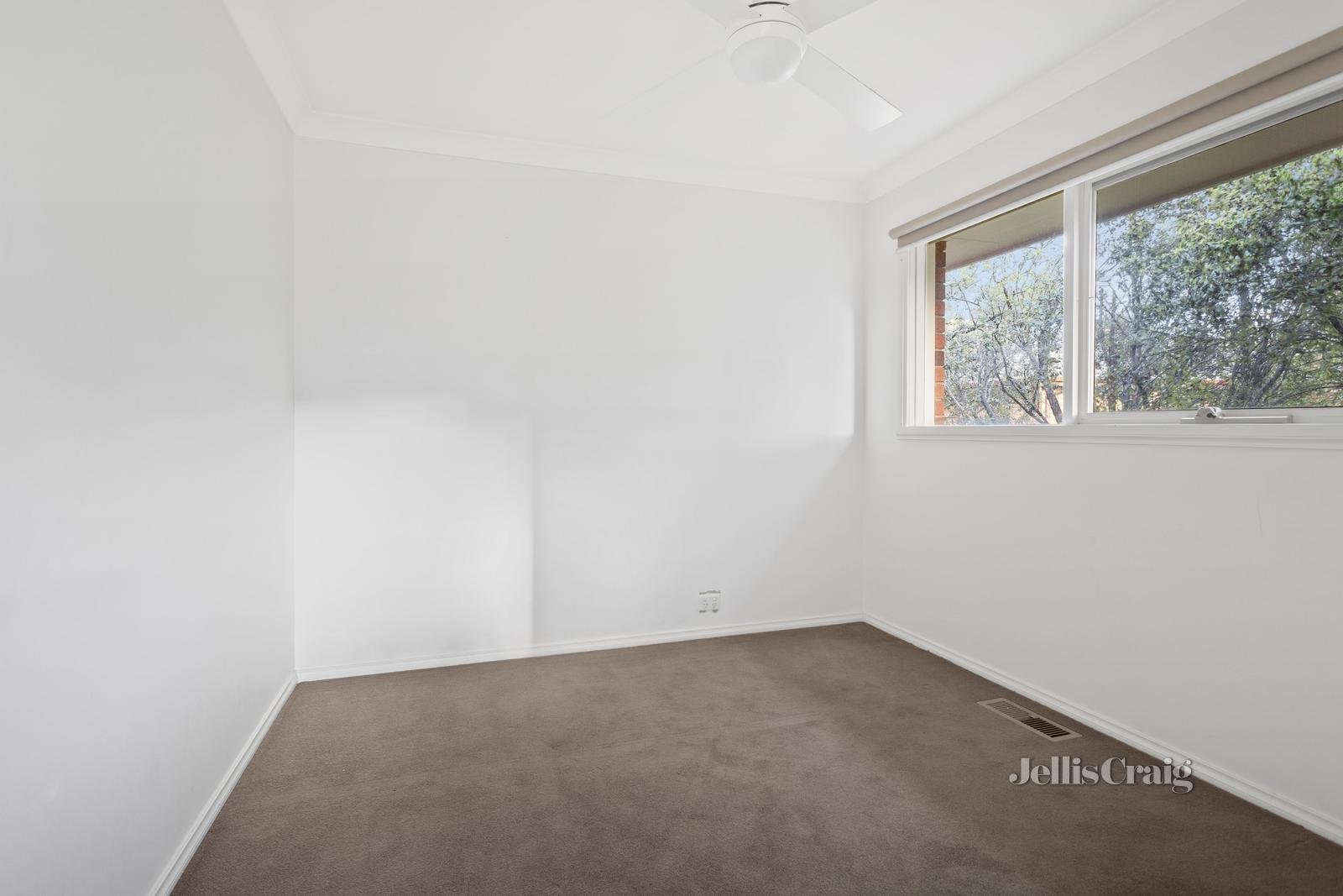 3/5 Batman Road, Eltham image 6