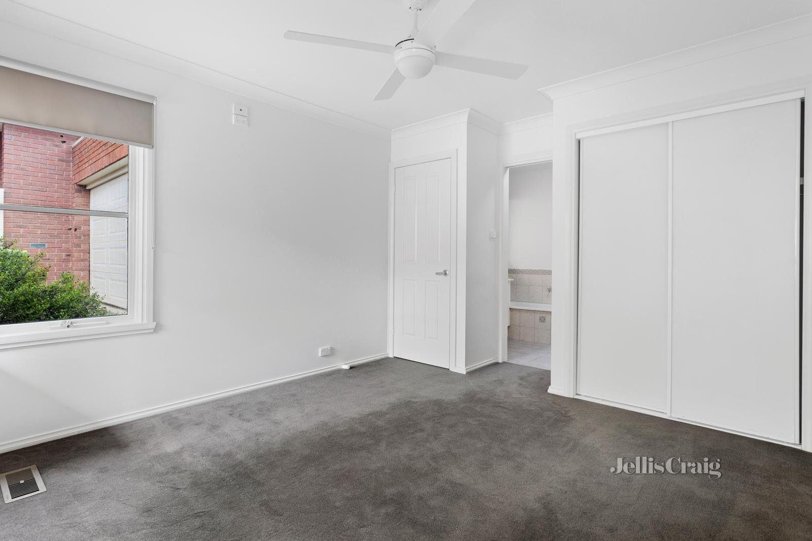 3/5 Batman Road, Eltham image 7