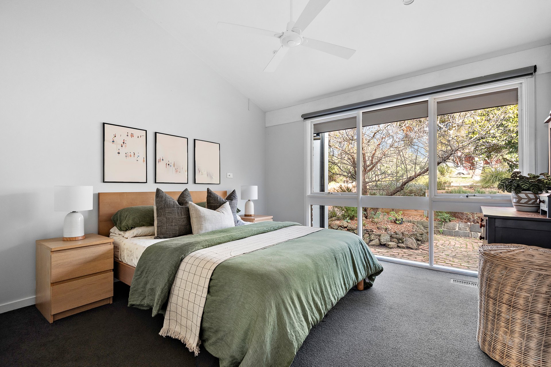 Property Gallery Thumbnail 12