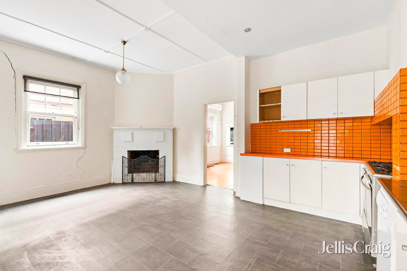35 Broadway, Elwood image 5