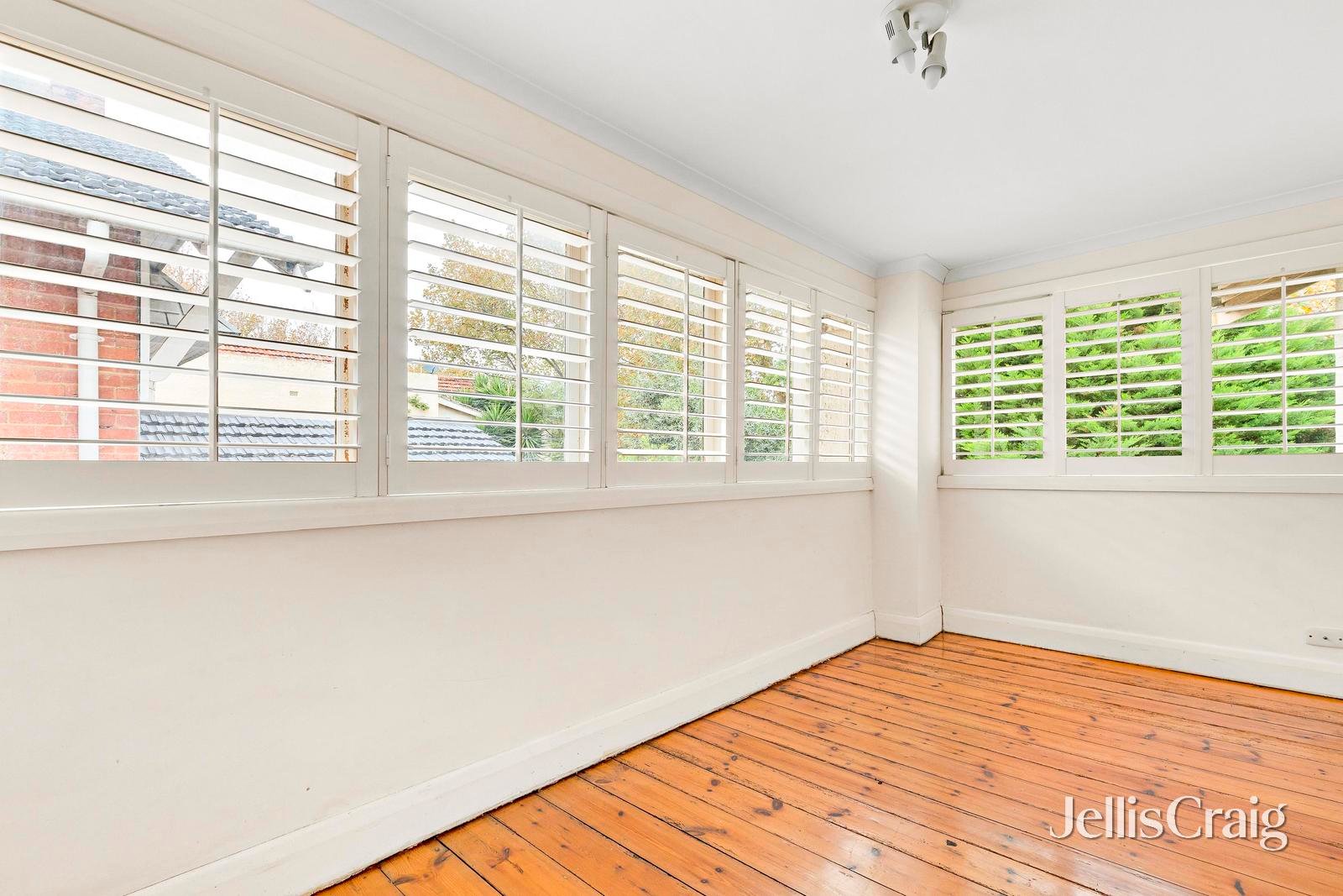 35 Broadway, Elwood image 10