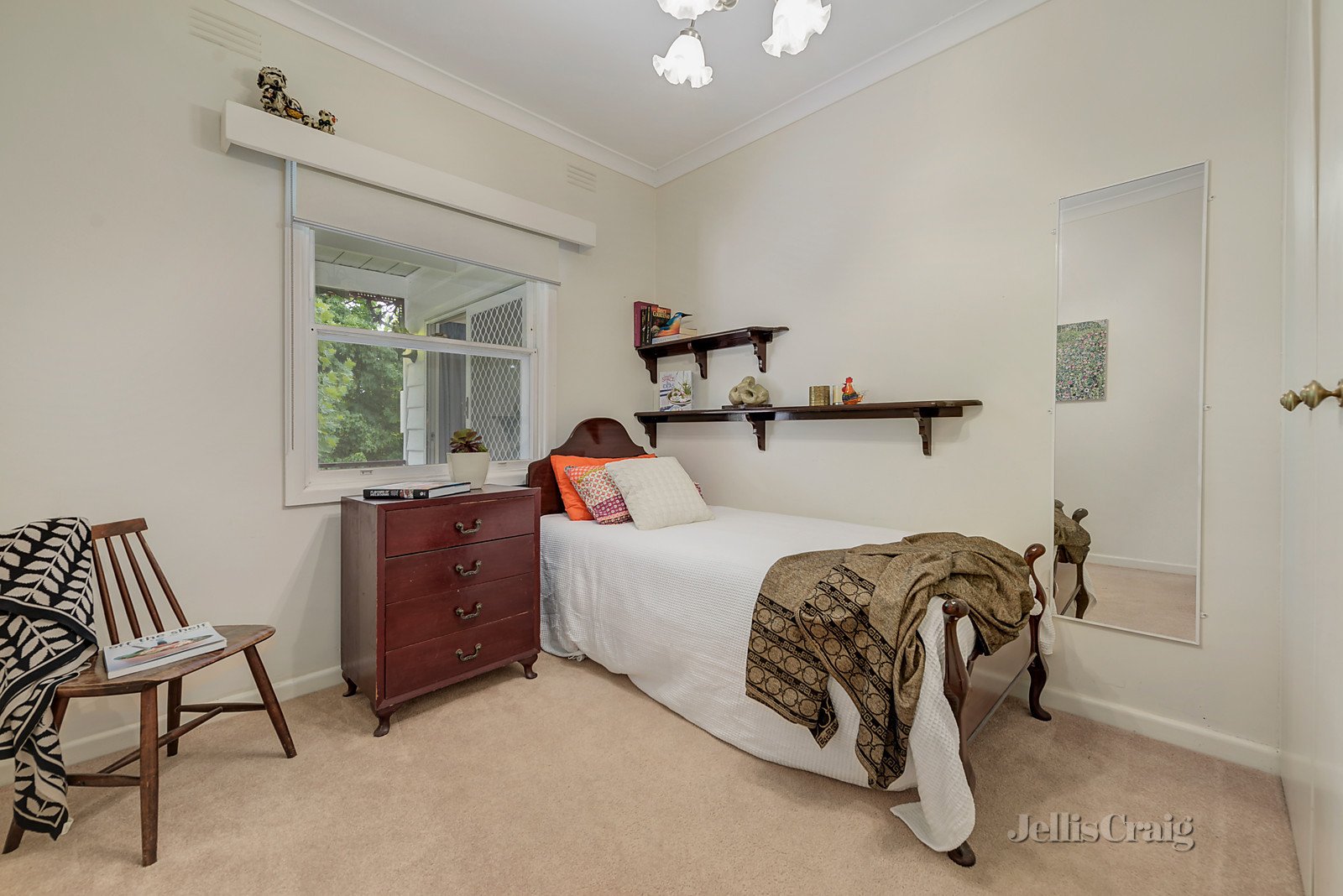 35 Burnett Street, Mitcham image 6