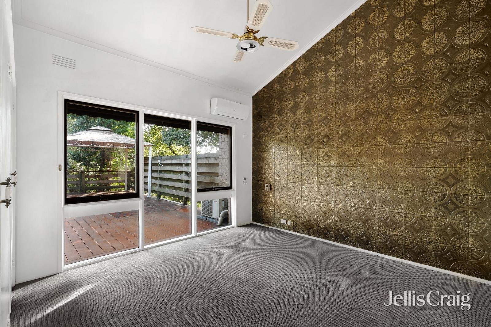 35 Cairns Street, Greensborough image 10