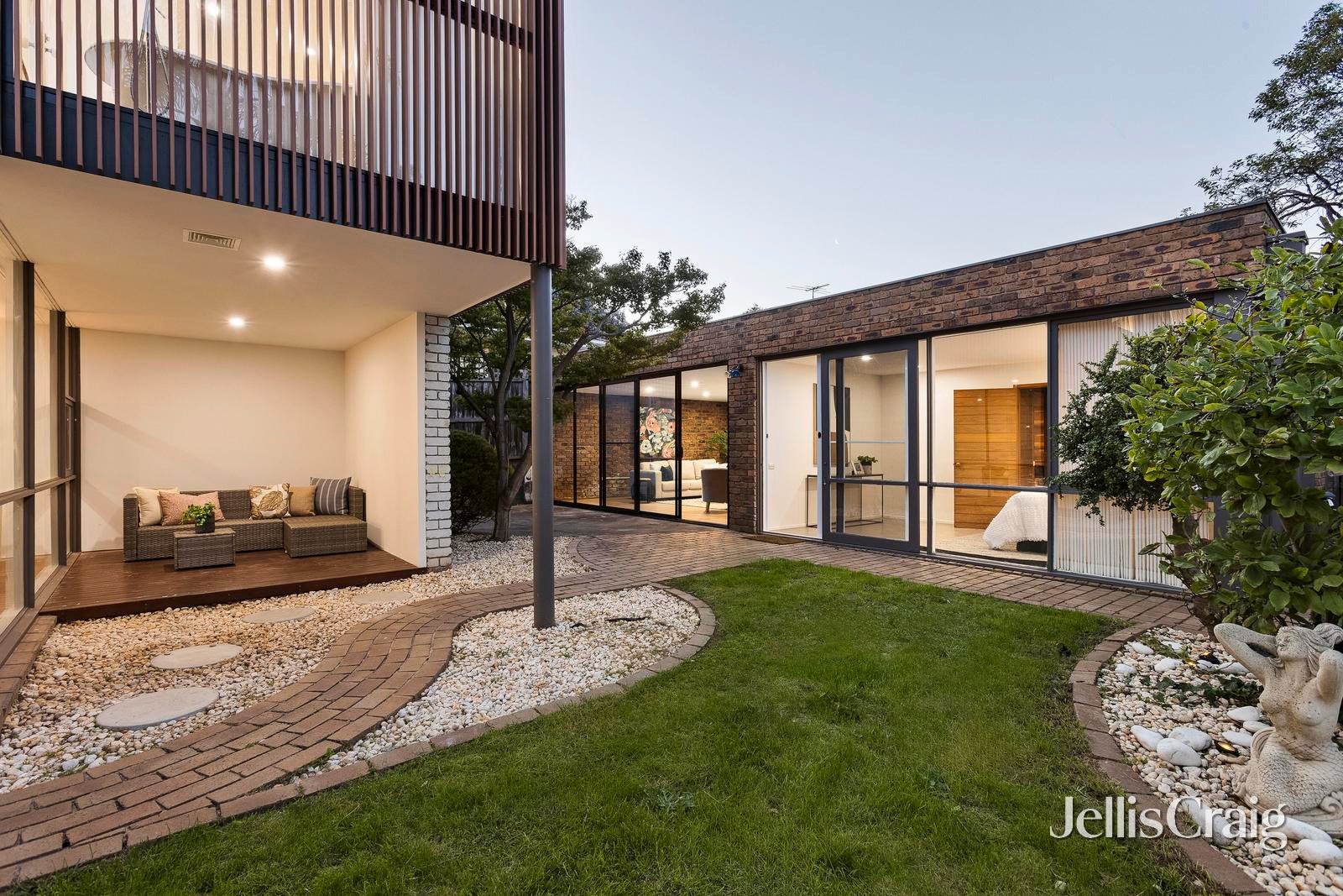 35 Canterbury Road, Camberwell image 12