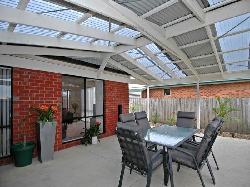 35 Carbine Drive, St Albans Park image 7