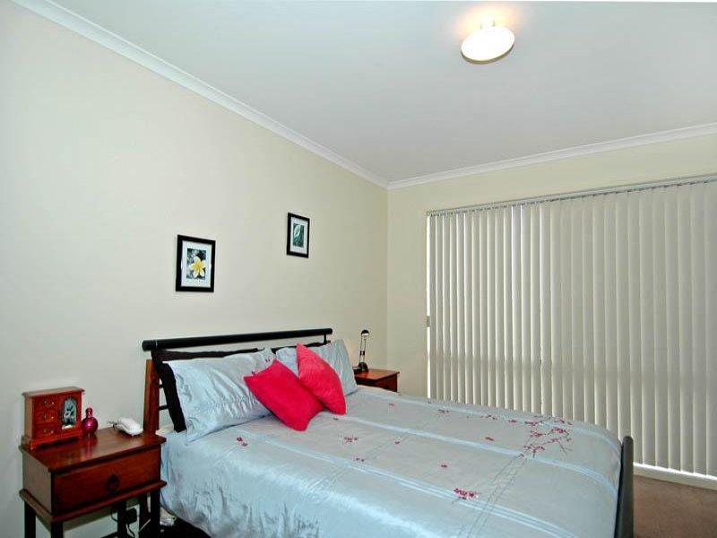 35 Carbine Drive, St Albans Park image 8