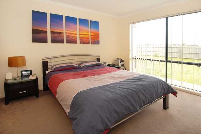 35 Carbine Drive, St Albans Park image 5