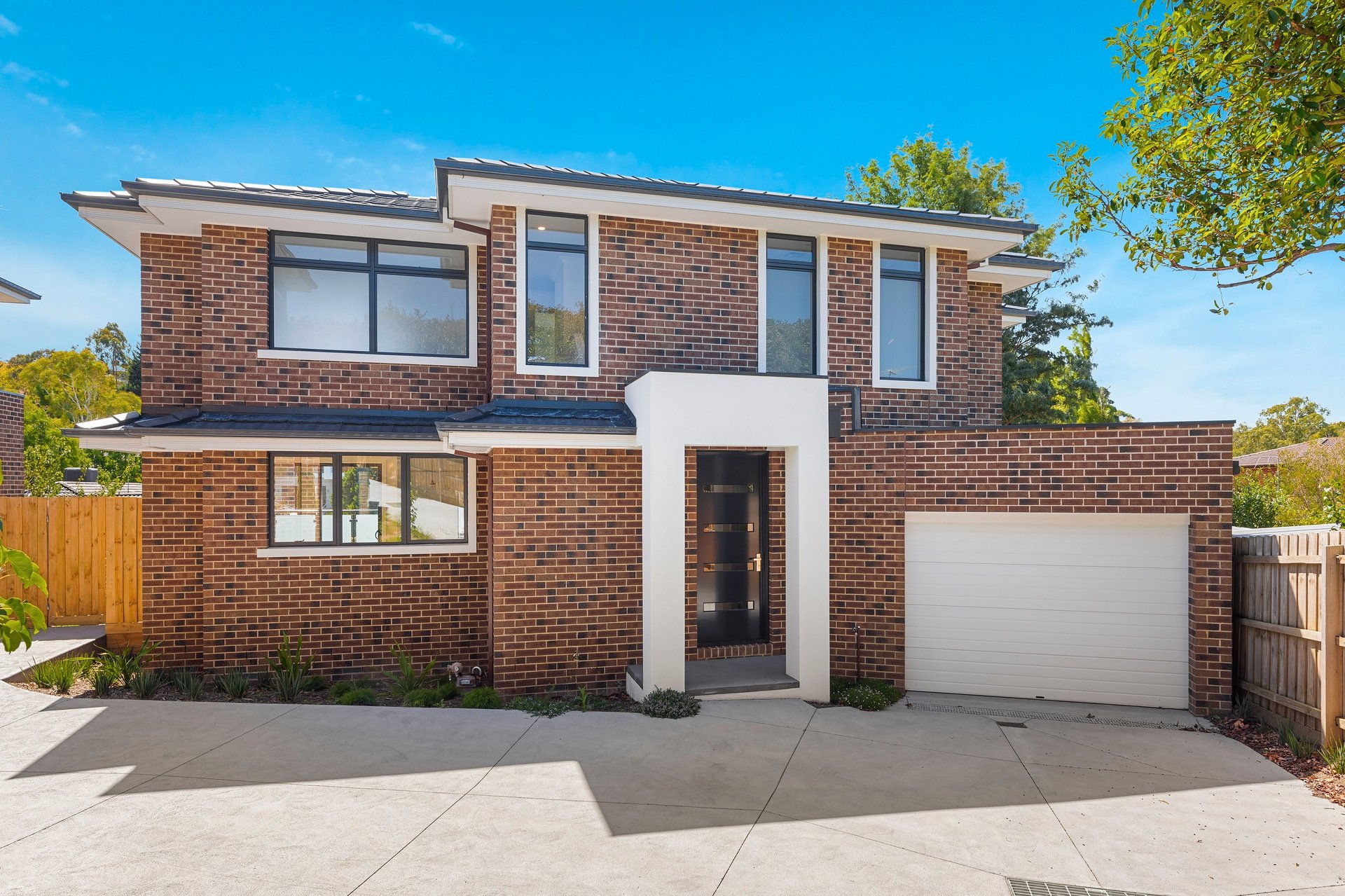 3/5 Carmen Close, Doncaster East image 1