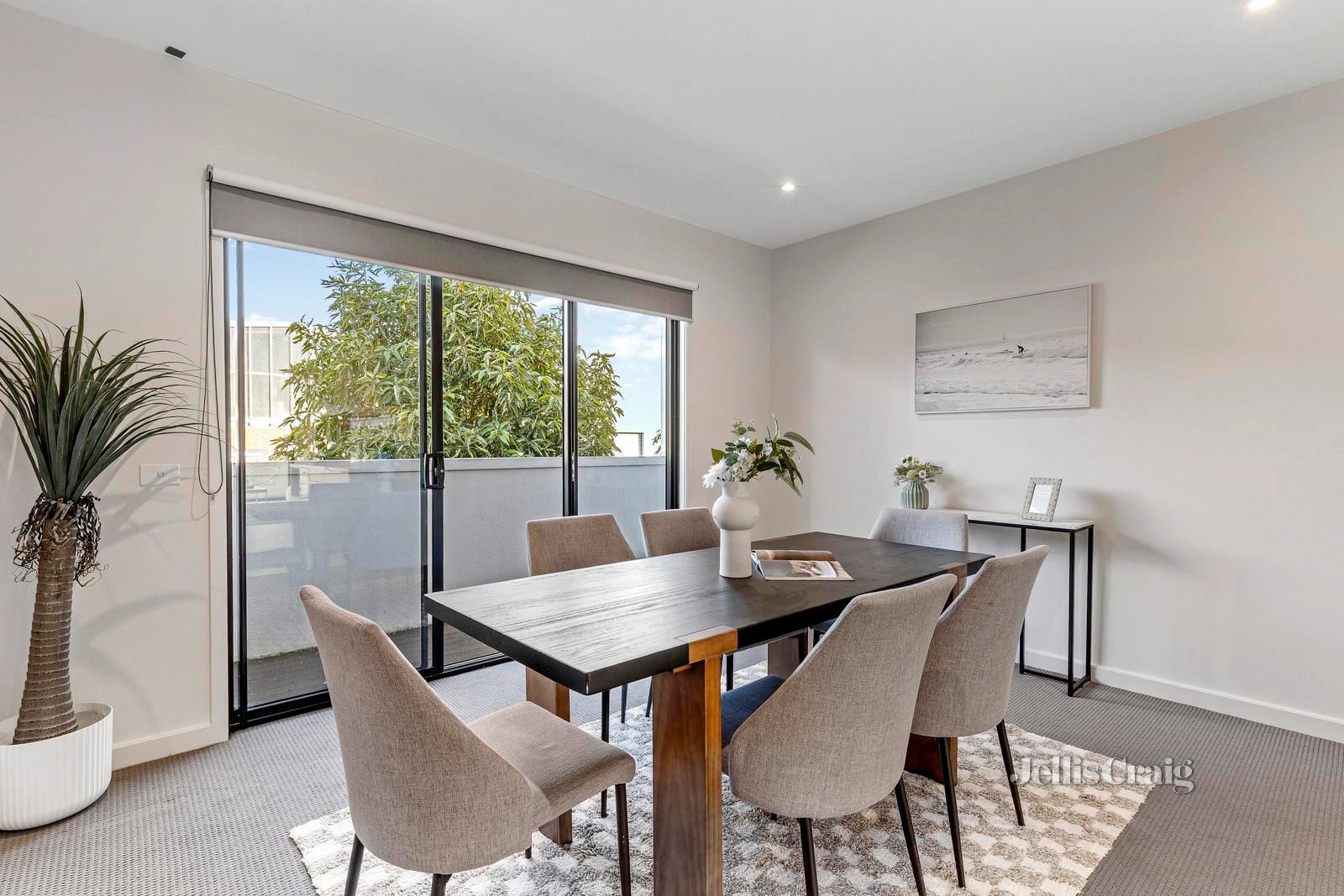35 Charlton Avenue, Cheltenham image 3