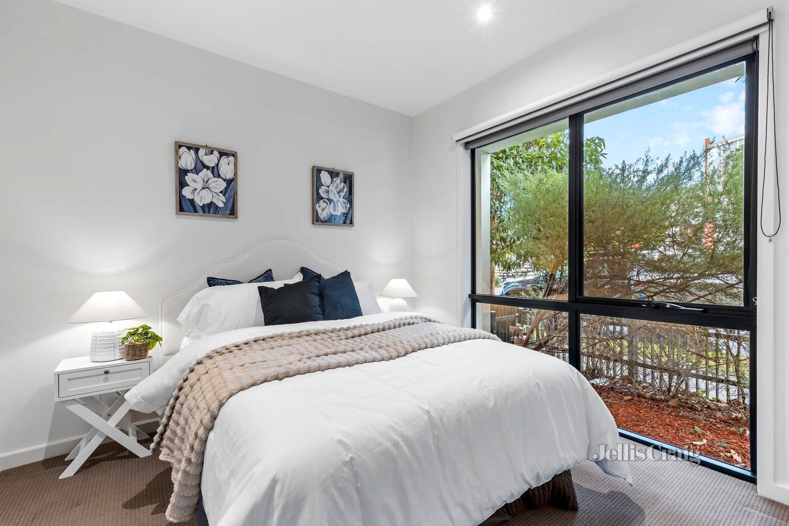 35 Charlton Avenue, Cheltenham image 9