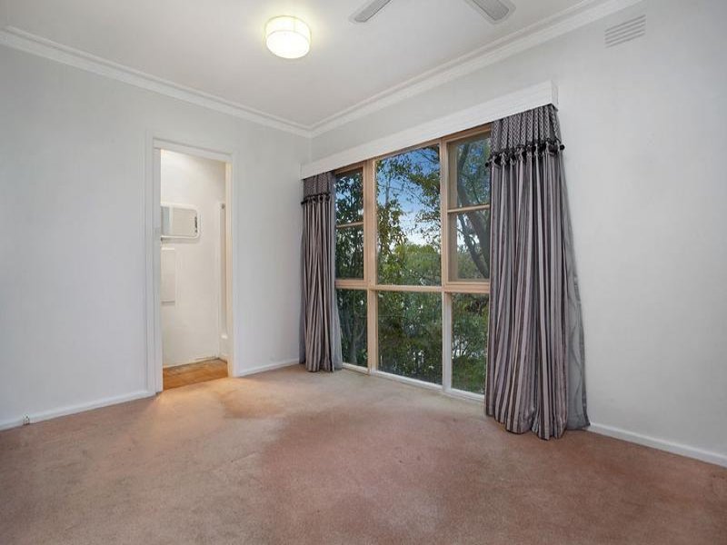35 Cherry Orchard Rise, Box Hill North image 9