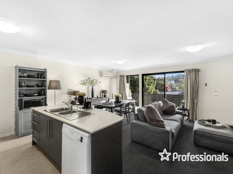 3/5 Churchill Street, Ringwood image 1